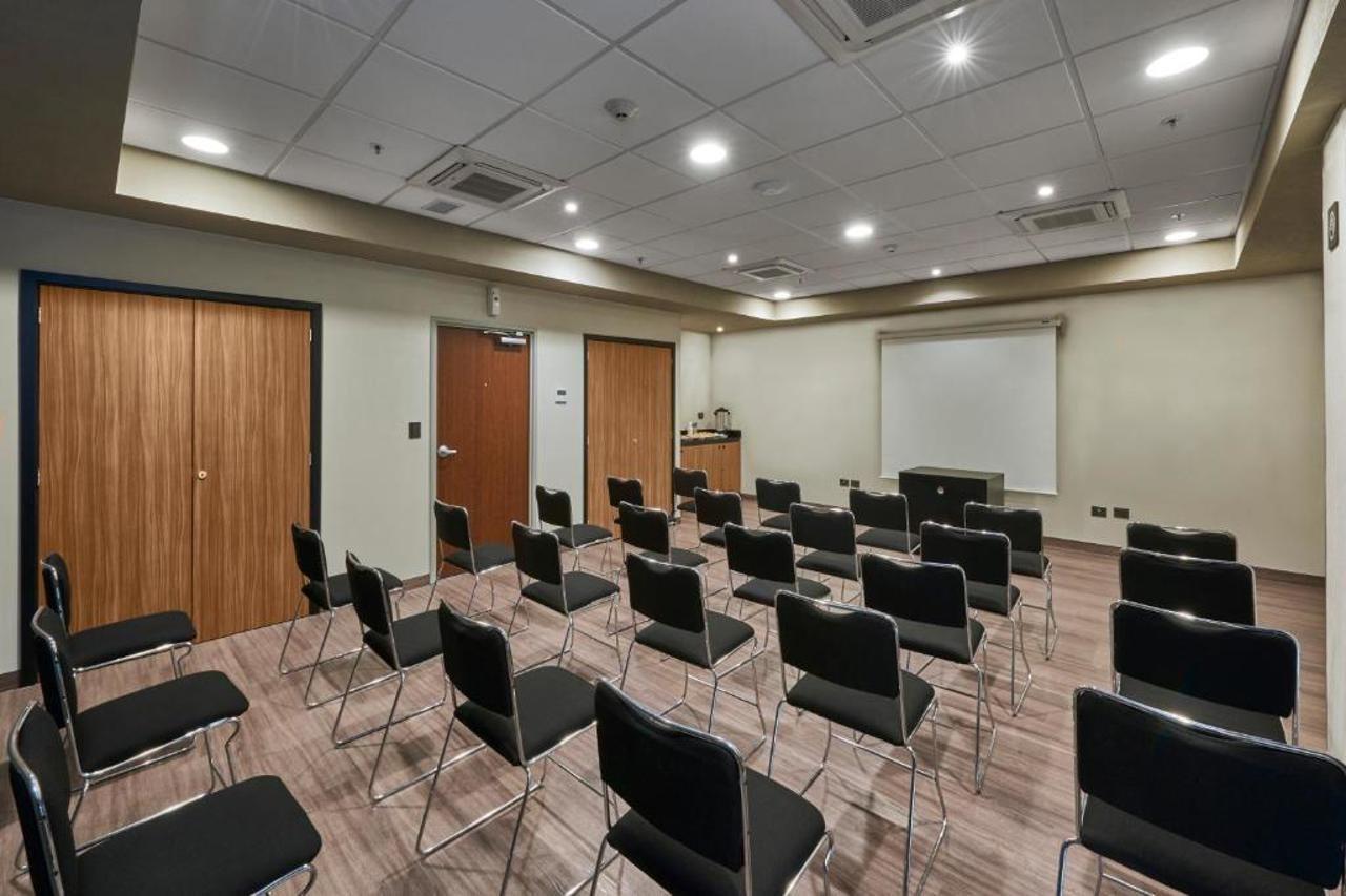 Hotel Express Junior By Marriott Otay 3*