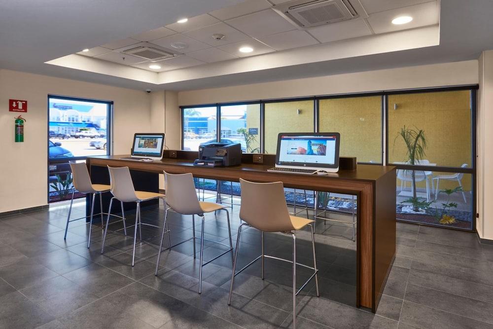 Express Junior By Marriott Otay