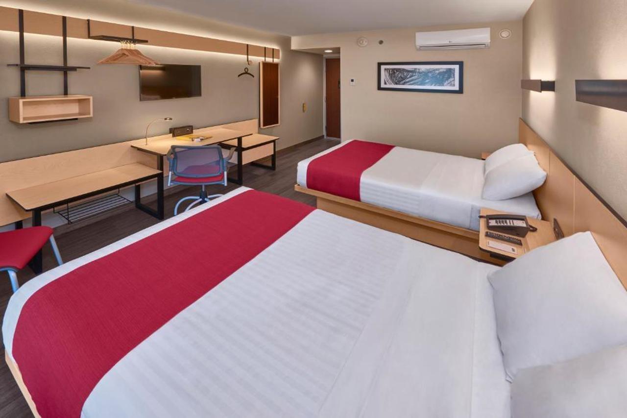 Hotel Express Junior By Marriott Otay Tijuana