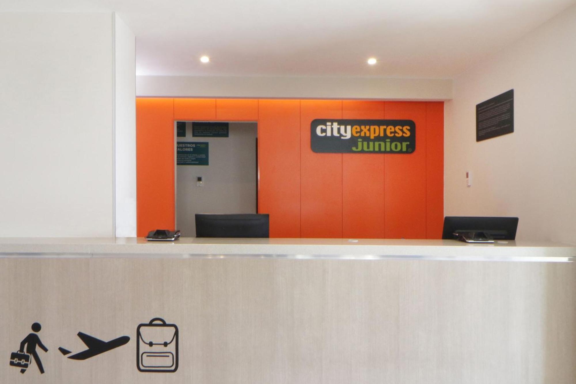 Hotel Express Junior By Marriott Otay